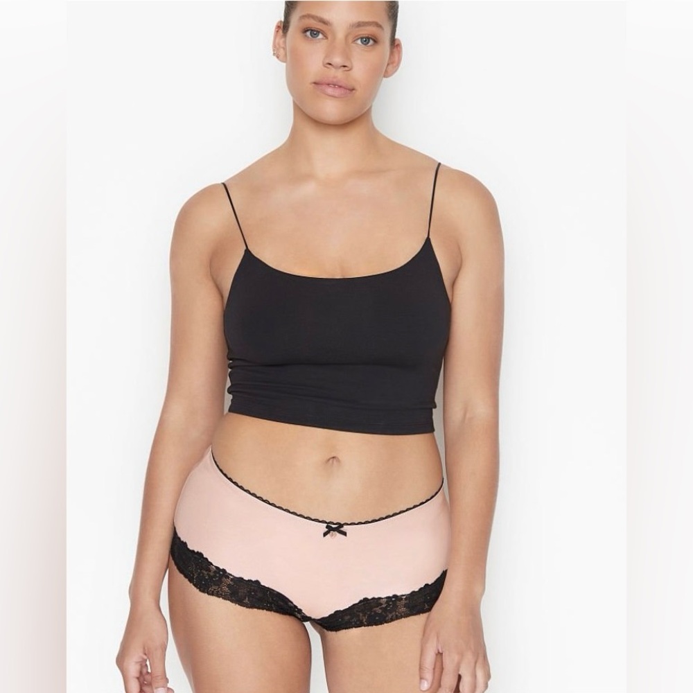 VS LUXURY SHORTIE